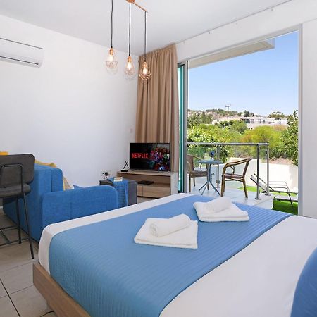 Meryl - Coralli Beachfront Apartment Protaras Exterior foto